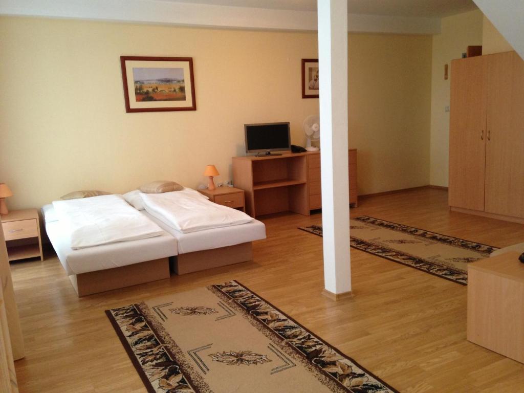 Penzion Anton Teplička nad Váhom Zimmer foto